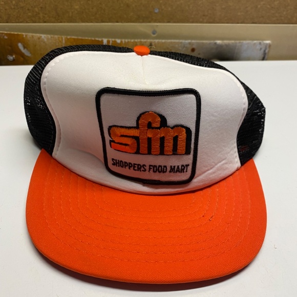 Vintage trucker hats - Picture 1 of 6